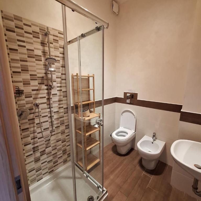 Roma Trastevere Holiday - Double or Twin Room with Private Bathroom - 3