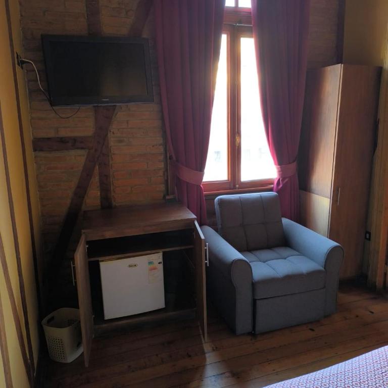 Hotel Reina Victoria Valparaíso - Habitación Triple con vistas a la ciudad - 9