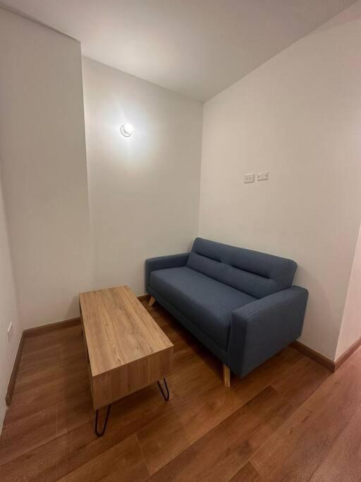 Modern Hotel Apartment with Dedicated Workspace - Apartamento de 1 dormitorio - 21