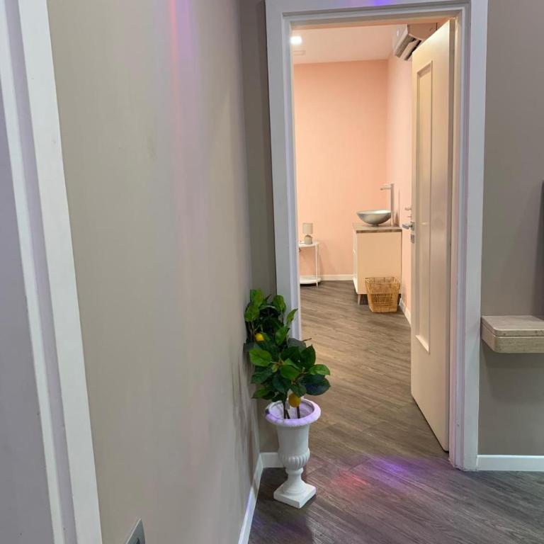 Dream Catcher - Four-Bedroom Apartment with Balcony - 6