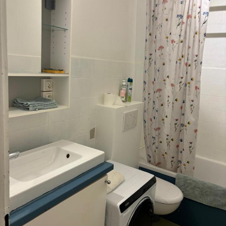 Petit Studio hyper centre vue lac thonon-o-phil-de-l-eau - Appartement 1 Chambre - 4