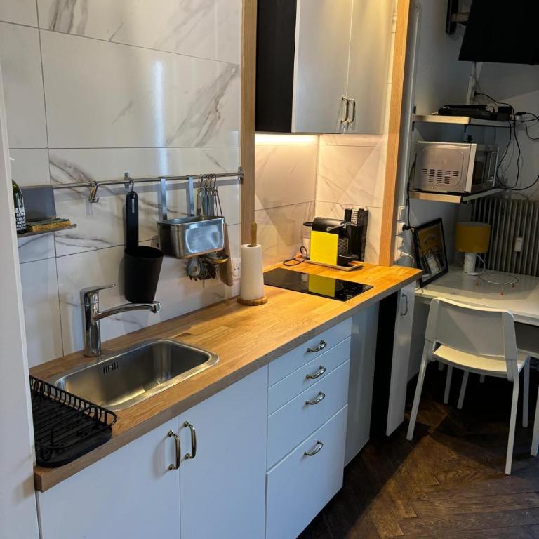 Petit Studio hyper centre vue lac thonon-o-phil-de-l-eau - Appartement 1 Chambre - 9