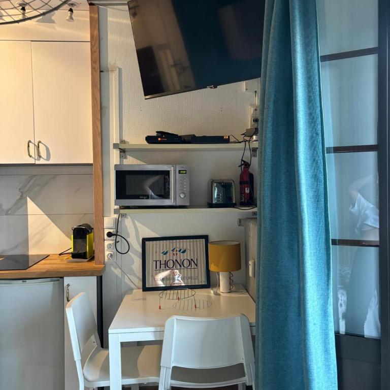 Petit Studio hyper centre vue lac thonon-o-phil-de-l-eau - Appartement 1 Chambre - 11