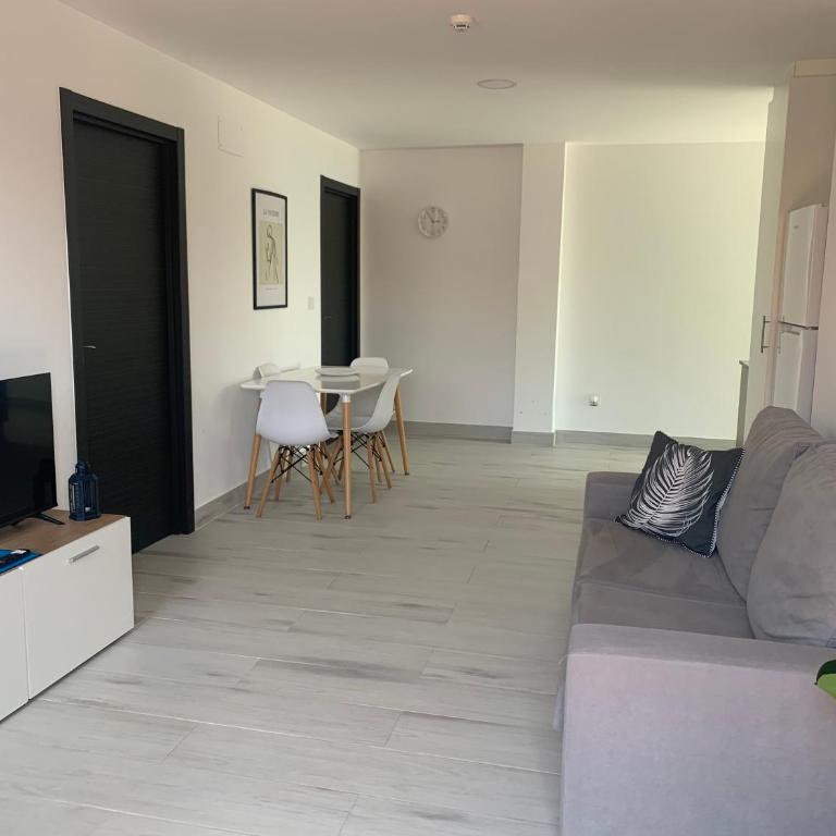 Canelas 22 - Apartment mit 2 Schlafzimmern, einem Balkon und Meerblick - 9
