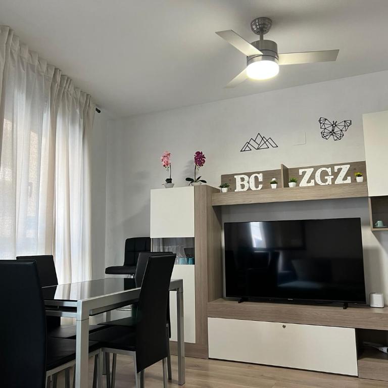 El BC Zaragoza - Aljafería - Two-Bedroom Apartment - 2