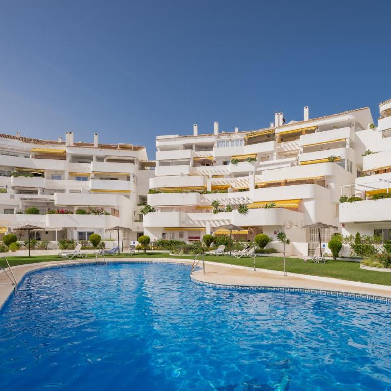MARBELLA LUXURY APARTAMENT El Dorado Puerto Banús, Nueva Andalucia, 4 bedrooms - Apartment - 31