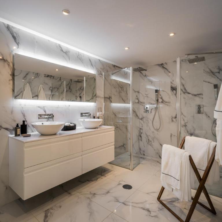 MARBELLA LUXURY APARTAMENT El Dorado Puerto Banús, Nueva Andalucia, 4 bedrooms - Apartment - 17