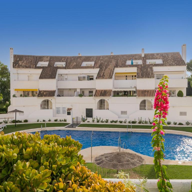 MARBELLA LUXURY APARTAMENT El Dorado Puerto Banús, Nueva Andalucia, 4 bedrooms - Apartment - 28