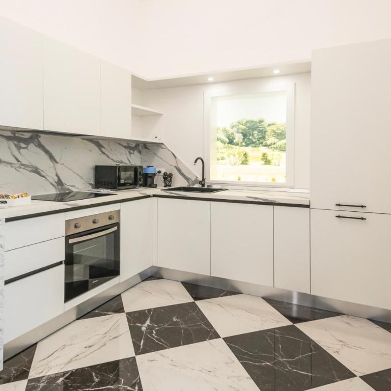 Nitti 76 Luxury Apartment - Apartment - 10