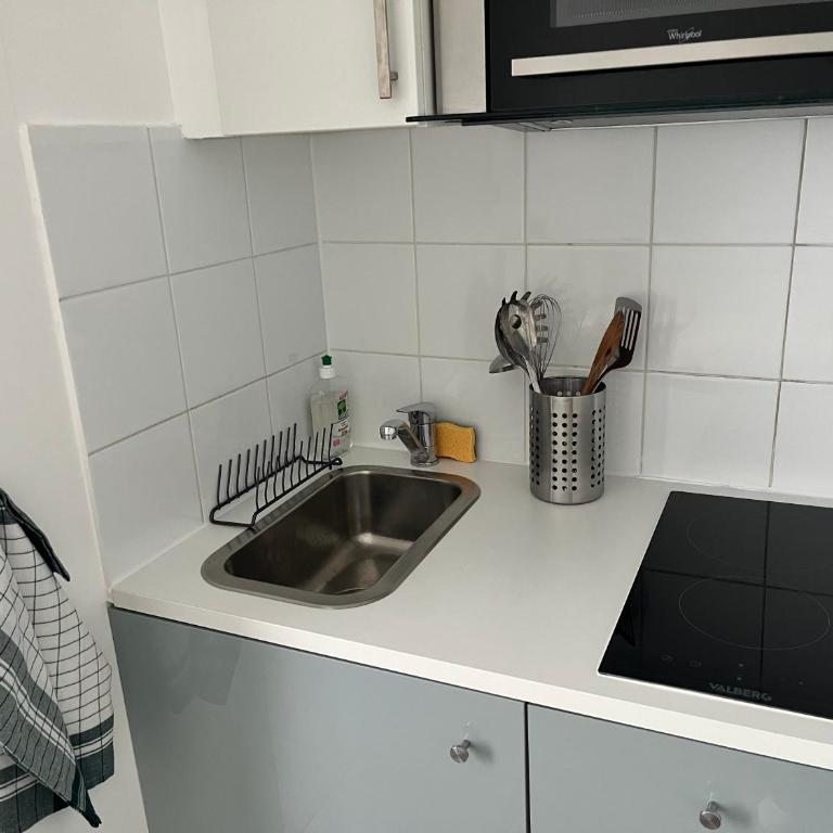 Charmant studio parisien au cœur du 15e arrondissement - Appartement 1 Chambre - 18