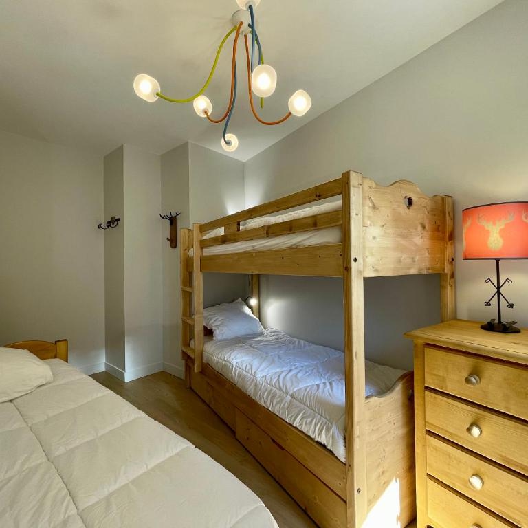 Homency - Résidence Fermes de l'Alpe A102 - Superior Apartment mit Balkon - 13