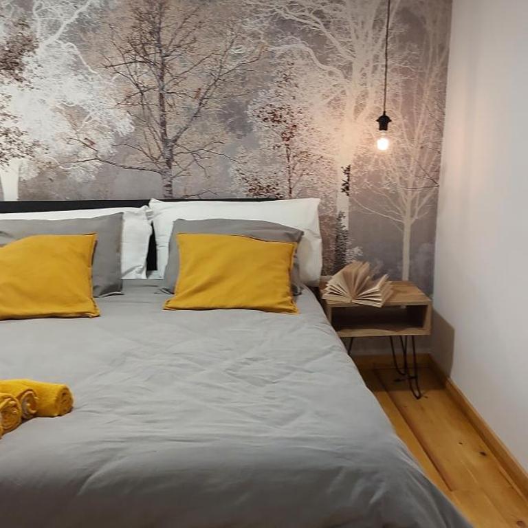 LETSMALAGA - Duplex en el centro con jacuzzi - Three-Bedroom Apartment - 4