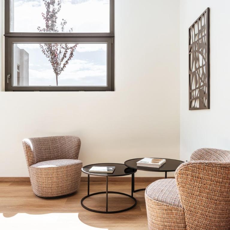 RH Lifestyle Rooms & Suites - Deluxe Loft Suite - Split Level - 7