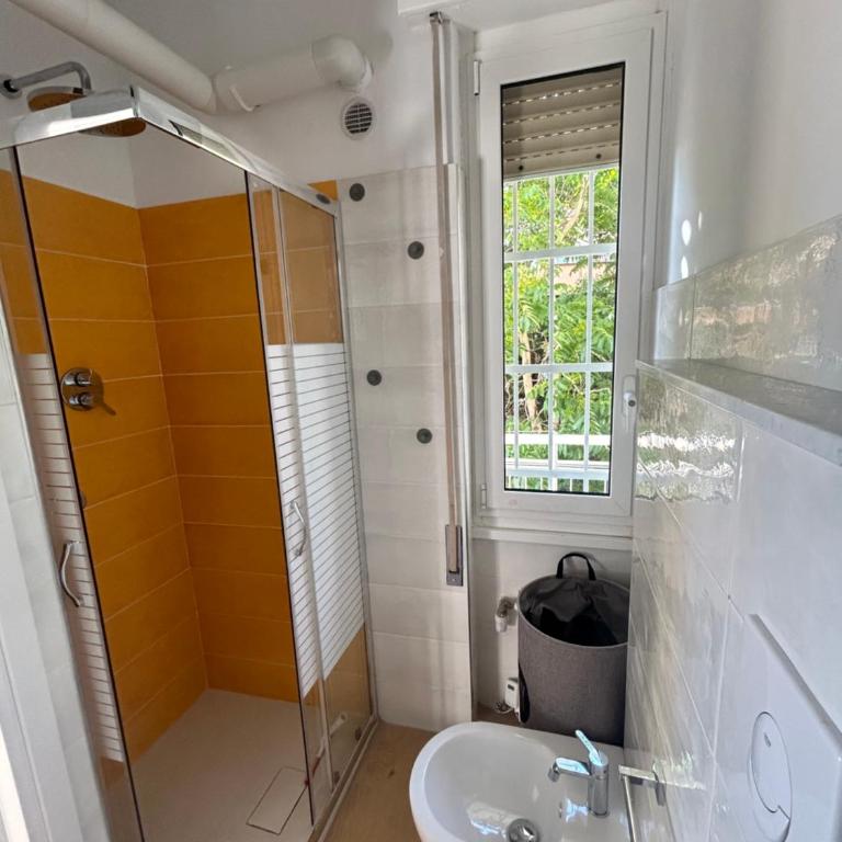 Centro storico Genova - vista Lanterna - One-Bedroom Apartment - 12