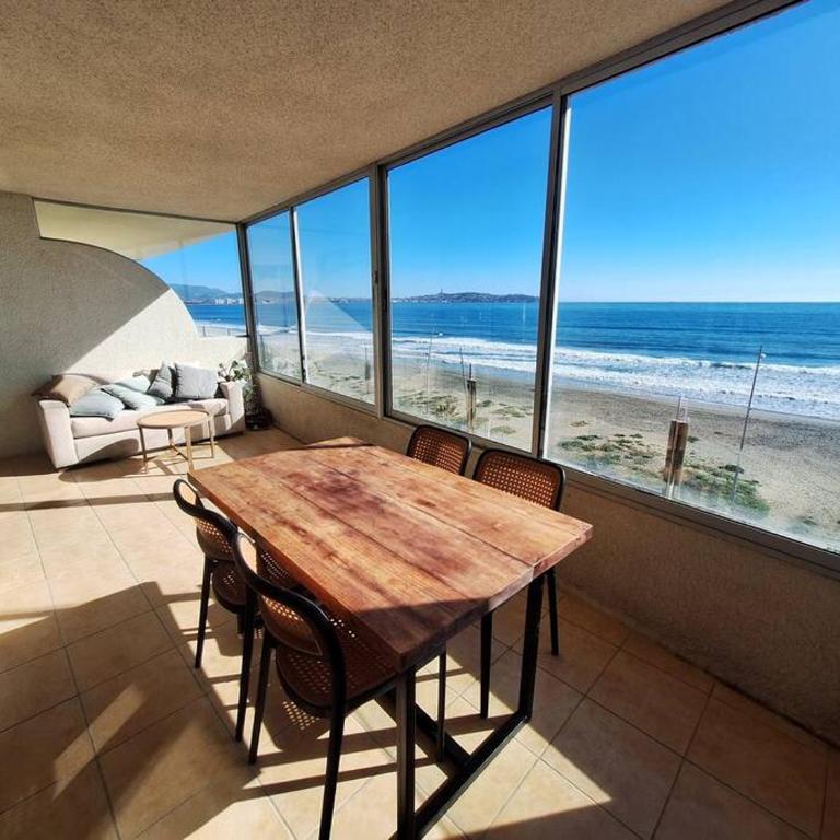 Espectacular depto frente al mar oceanic con estacionamiento - Apartamento de 2 dormitorios - 12