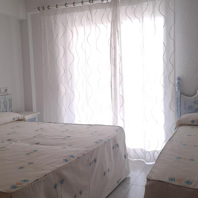 Benidorm vistas top a 50 m playa - Two-Bedroom Apartment with Terrace and Sea View - 27