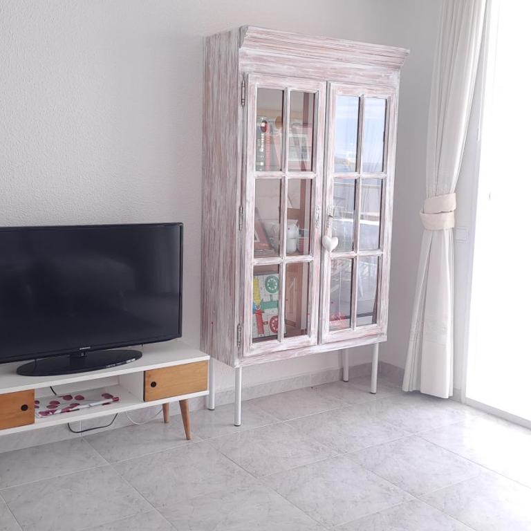 Benidorm vistas top a 50 m playa - Two-Bedroom Apartment with Terrace and Sea View - 25