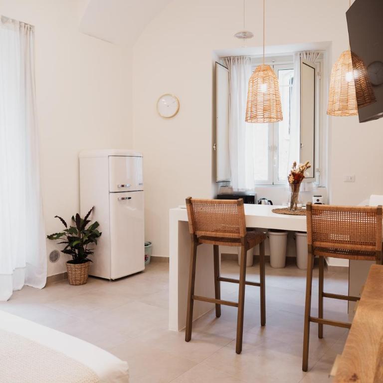 OAZA Design Apartments Jacuzzi Suite or Shower City Center Catania - Vacation Home - 9