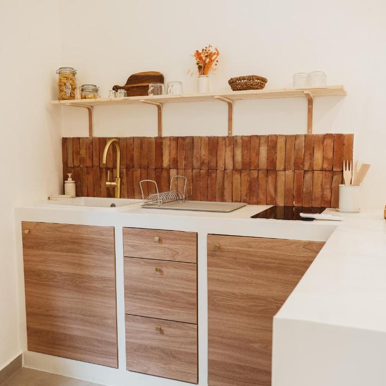 OAZA Design Apartments Jacuzzi Suite or Shower City Center Catania - Vacation Home - 16