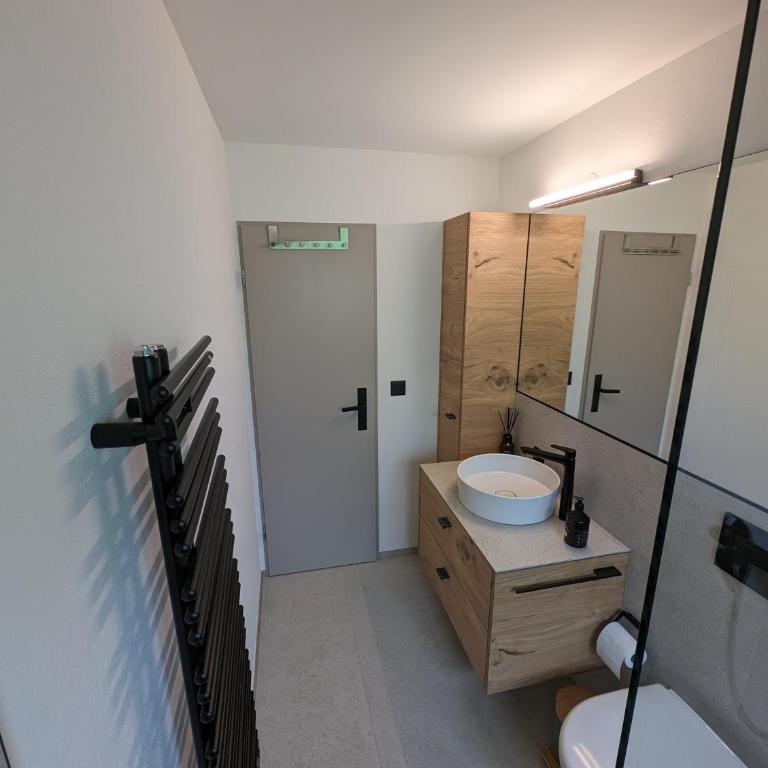 Casa Zundra Alpine Apartment - Apartment - 15
