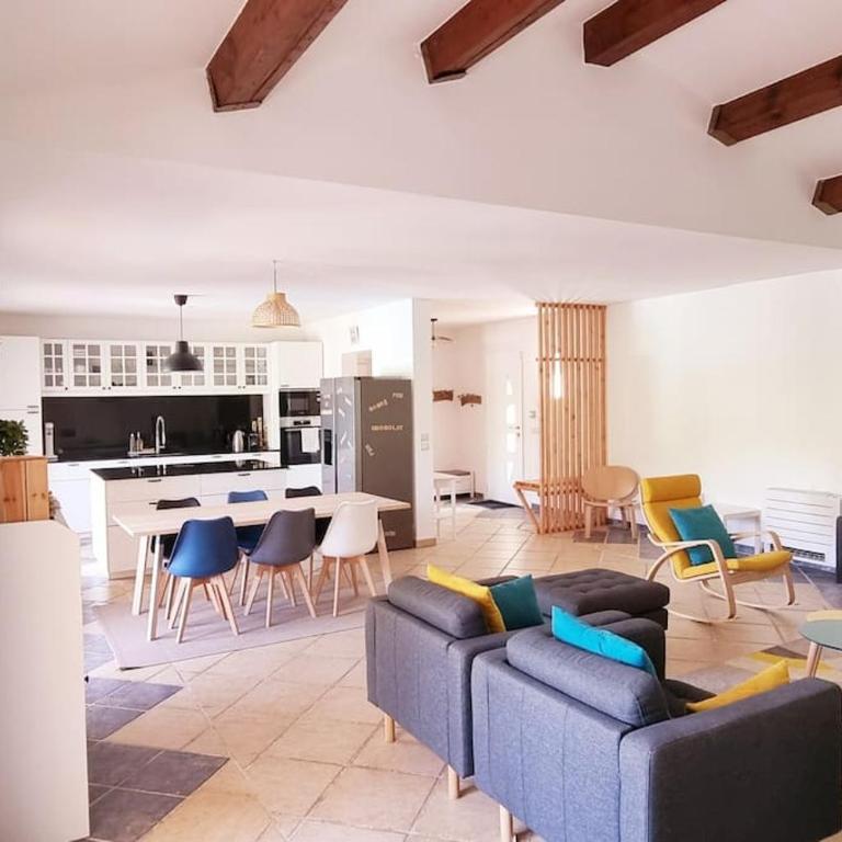 Villa Familiale Surequipée 16p Piscine Babyfoot Billard Boulodrome - Six-Bedroom House - 40