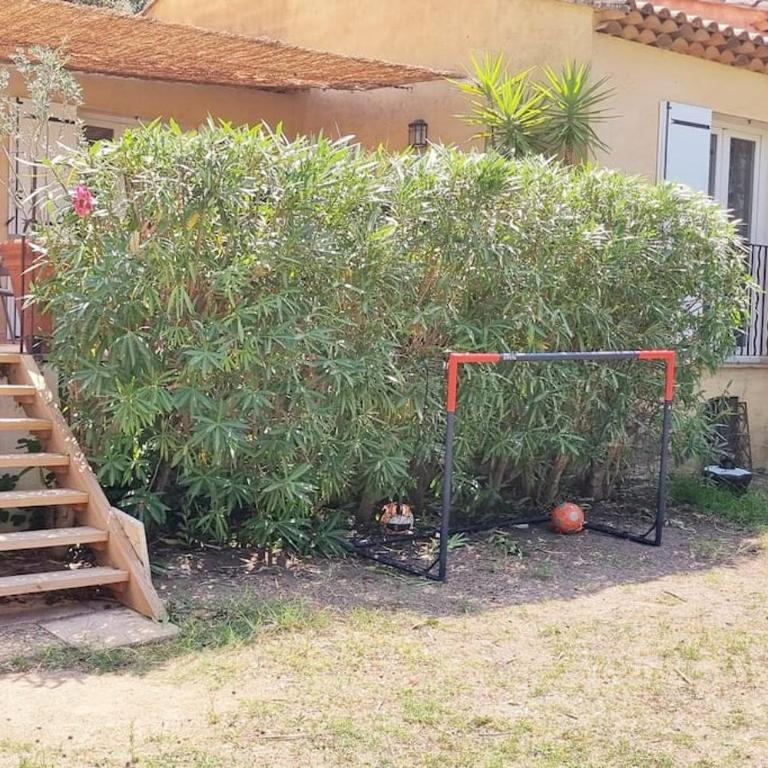 Villa Familiale Surequipée 16p Piscine Babyfoot Billard Boulodrome - Six-Bedroom House - 15