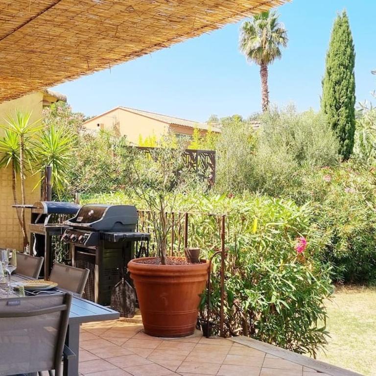 Villa Familiale Surequipée 16p Piscine Babyfoot Billard Boulodrome - Six-Bedroom House - 11