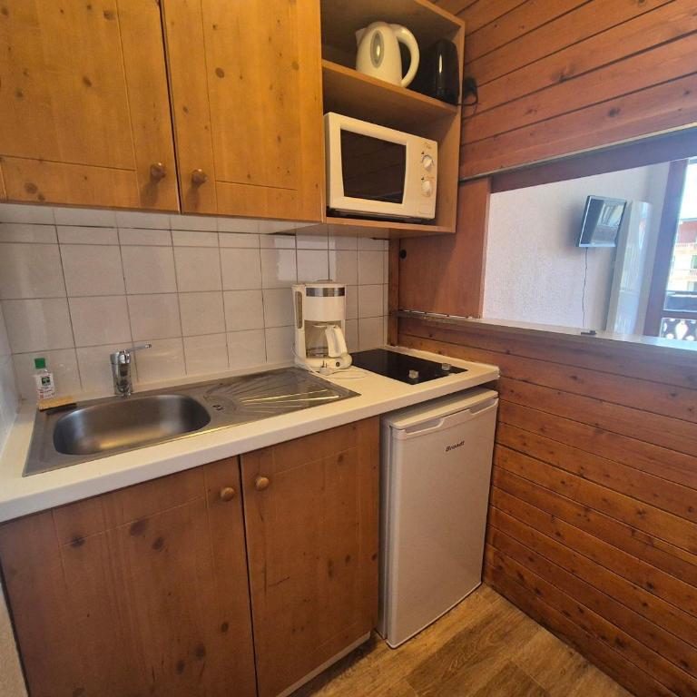 Studio fonctionnel proche des pistes avec balcon, animaux admis - FR-1-502-429 - Monolocale - 7