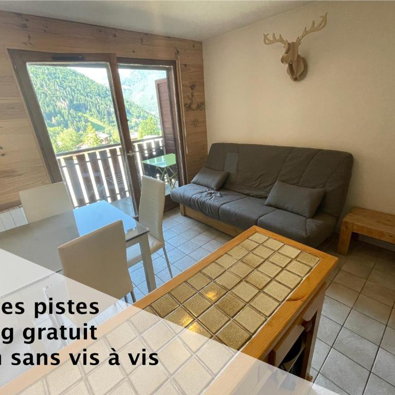 Le Pied des Pistes A13, Joli Studio tout confort 4 pers, vue vallée imprenable, DRAPS NON COMPRIS - Studio - Vue sur Montagne - 1