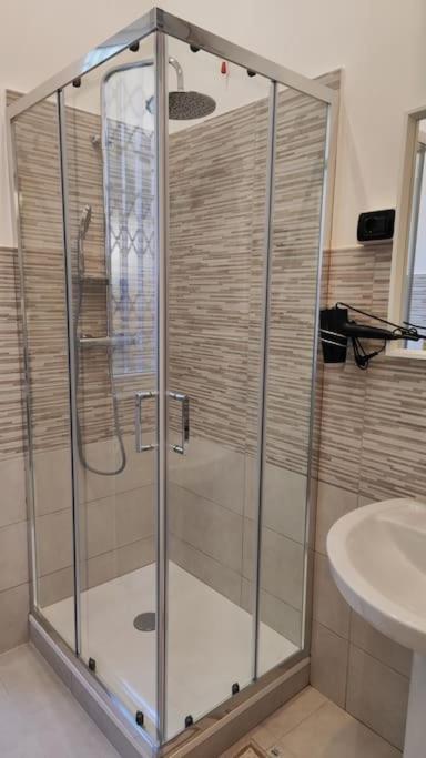Intero Appartamento - One-Bedroom Apartment - 10