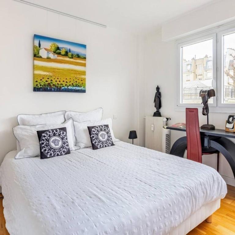 Private bedrooms near Eiffel Tower - Chambre Lit Queen-Size - Vue sur Jardin - 7
