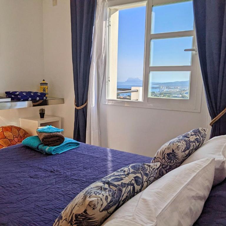 Blue Ark, villa vue mer avec piscine, idéale en famille face à Gibraltar - Villa de 3 dormitorios - 6