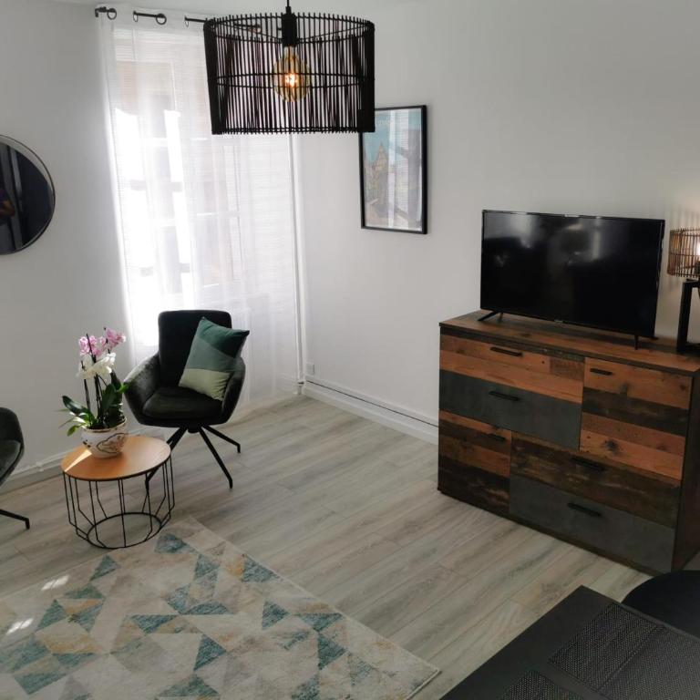 L Alsacienne F2 centre ville - Apartment mit 1 Schlafzimmer - 53