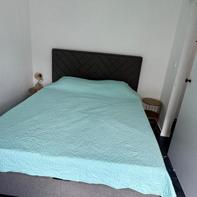 Apartman Bećir - Deluks Dvokrevetna Soba sa Bračnim Krevetom / 2 Zasebna Kreveta i Pogledom na Okean - 10