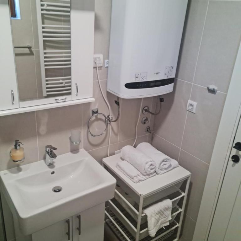 Alpino - Apartman sa 1 Spavaćom Sobom - 16