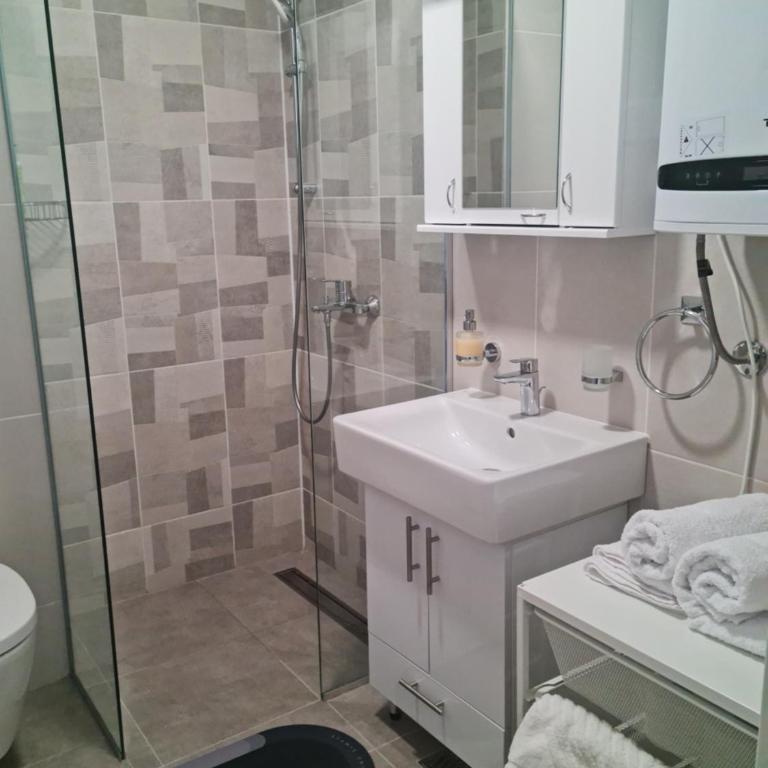 Alpino - Apartman sa 1 Spavaćom Sobom - 17