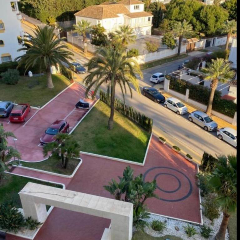 MARBELLA BEACHFRONT- Apartamento junto a la playa y con impresionantes vistas al mar - One-Bedroom Apartment - 39