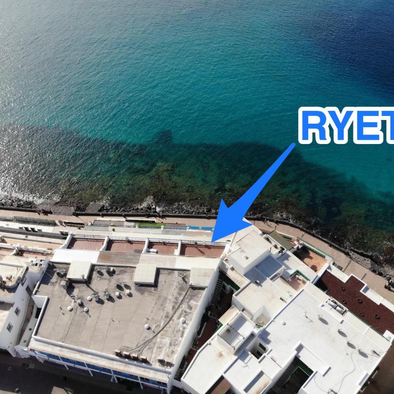 RYETE Playa Blanca - Three-Bedroom Apartment with Sea View - 9
