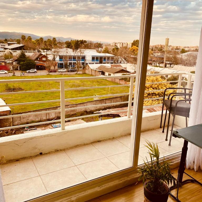 Departamento Central, con estacionamiento gratuito - Two-Bedroom Apartment - 2