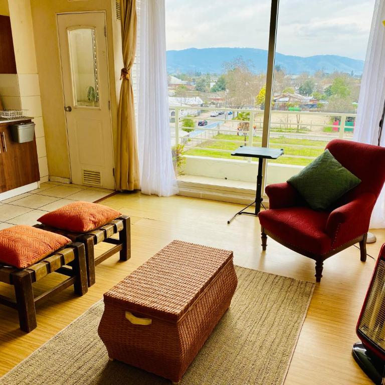 Departamento Central, con estacionamiento gratuito - Two-Bedroom Apartment - 4