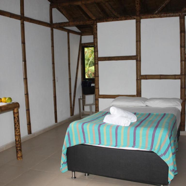 Cabaña Nido de Amazilia - Habitación Doble con baño privado - 1 o 2 camas - 15
