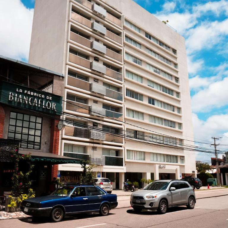 Comodo Dpto en zona exclusiva Como en Casa - Scz - Apartamento de 1 dormitorio - 1