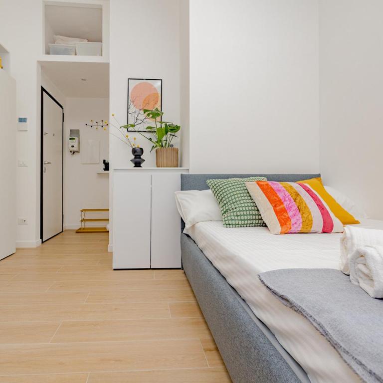 Comfy & Chic near Università IULM & Famagosta-Ideal for Work - Appartamento con Balcone - 3