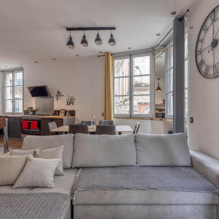 Appartement spacieux au cœur d'Angers étage 1 - 6 personnes - Appartement 2 Chambres Deluxe - 11