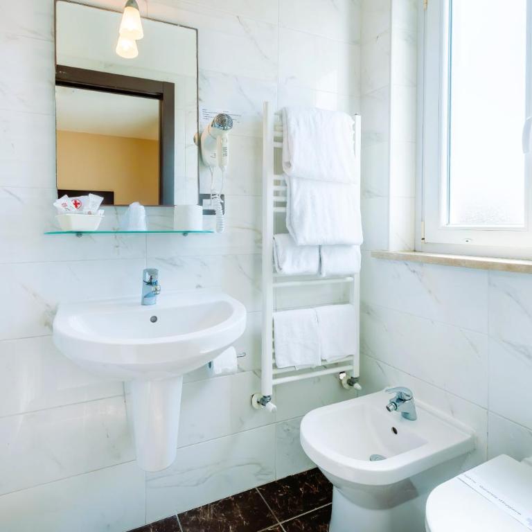 Hotel De La Ville Relais - Double Room - 4