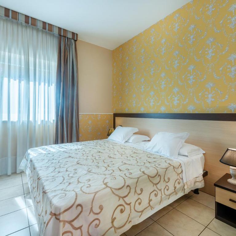 Hotel De La Ville Relais - Double Room - 5