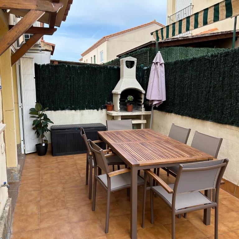 Casa adosada en Vilafortuny, Cambrils - Casa de 3 dormitorios - 1
