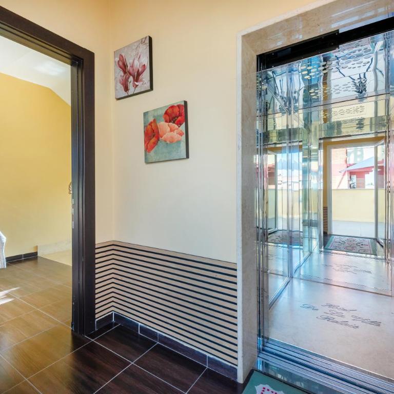 Hotel De La Ville Relais - Double Room - Disability Access - 6