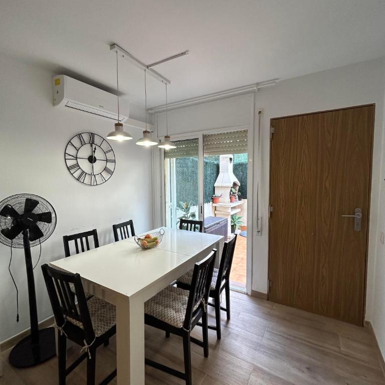 Casa adosada en Vilafortuny, Cambrils - Casa de 3 dormitorios - 8