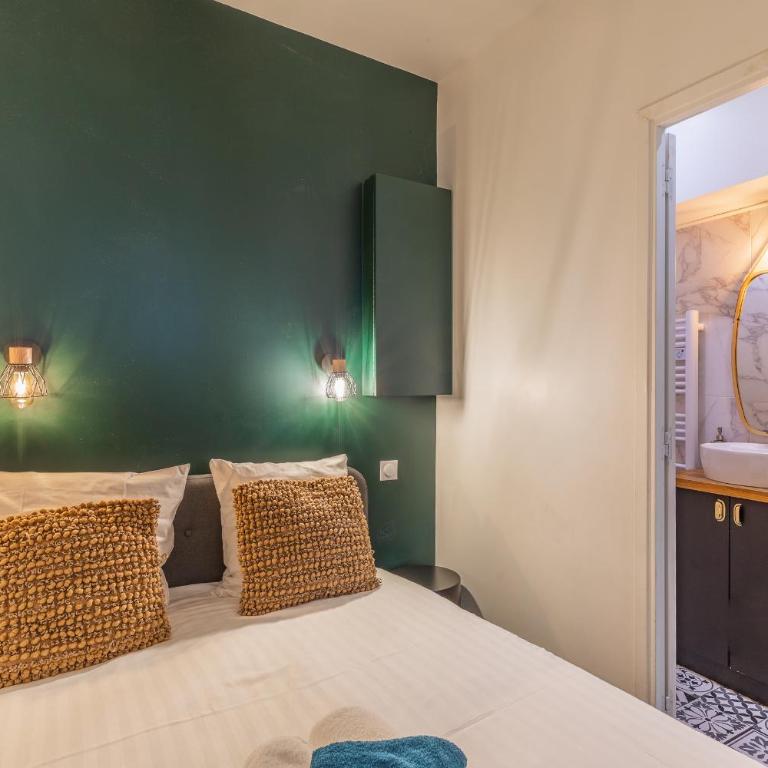Île SAINT LOUIS, NOTRE DAME, suite 1 chambre 2 à 4p - One-Bedroom Apartment - 1